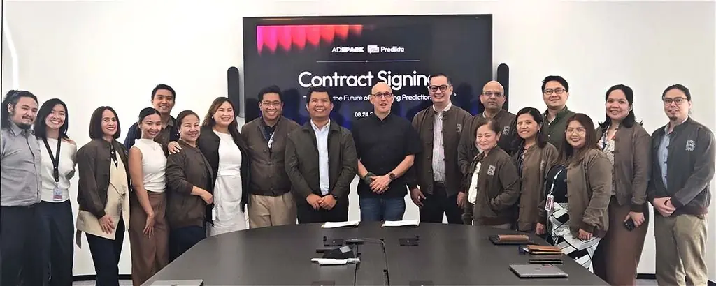 AdSpark and Netopia AI at their partnership contract signing